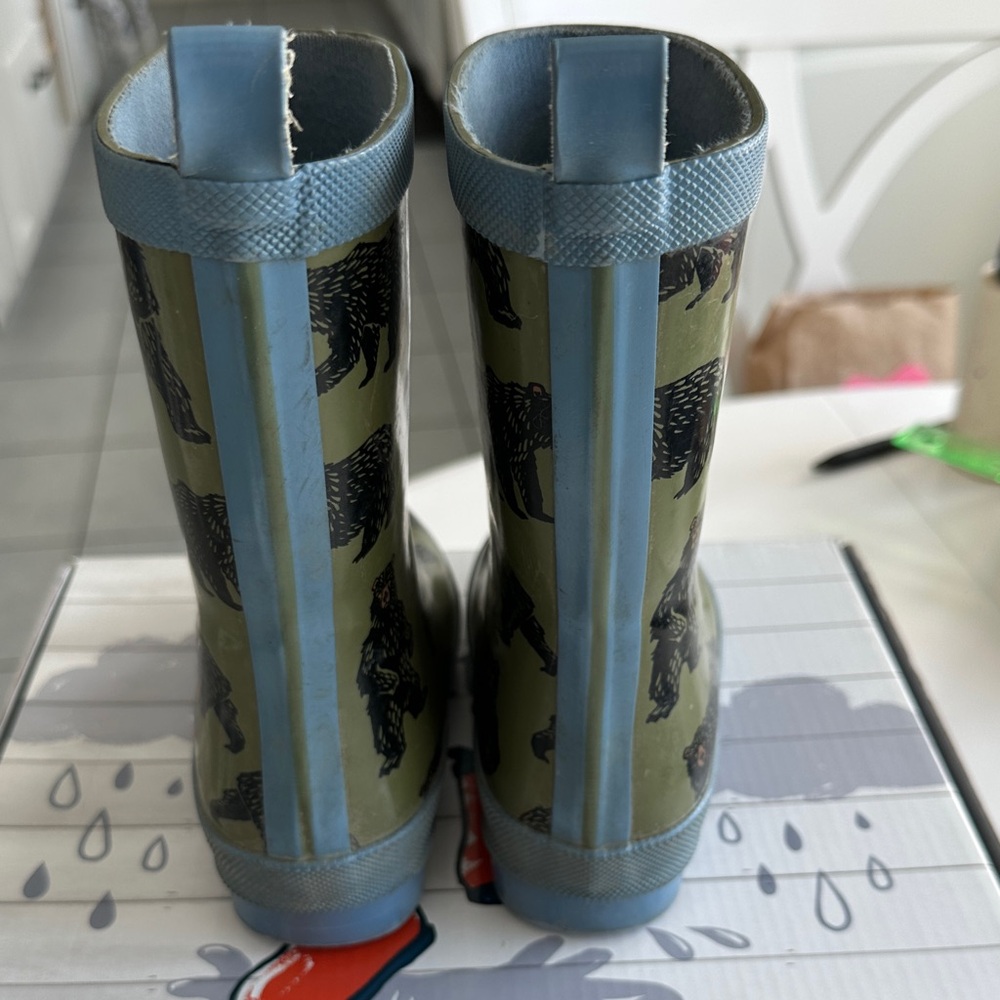 Hatley Wild Bears Rain Boots Rare Find! Toddler Size 10 - Picture 5 of 6